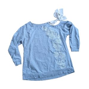 Cold shoulder bow and lace sweatshirt